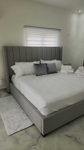 4 chambres, fer et planche Ă repasser, Wi-Fi, draps fournis