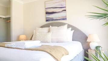 5 habitaciones, escritorio, tabla de planchar con plancha y wifi gratis