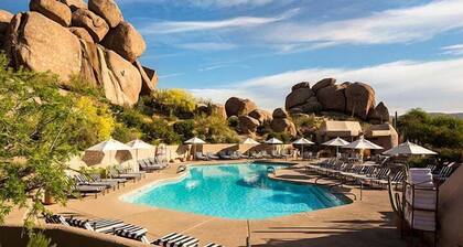 Starlight Sanctuary | A Luxurious Desert Retreat in The Boulders