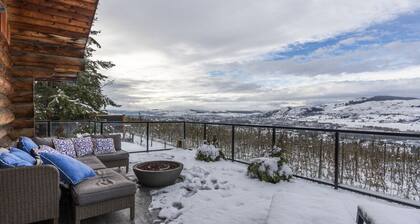 View Point Lodge - View, Hot Tub, Sauna, Cold Plunge, PuttPutt