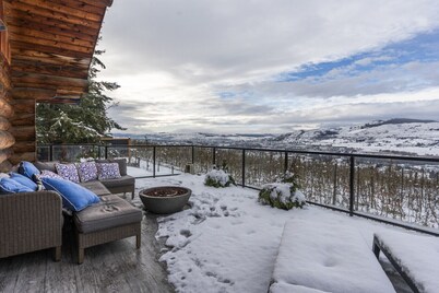 View Point Lodge - View, Hot Tub, Sauna, Cold Plunge, PuttPutt