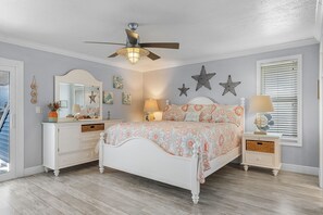 3 sovrum, skrivbord, strykjärn/strykbräda och gratis wi-fi