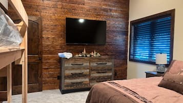 4 quartos, Wi-Fi de cortesia, roupa de cama