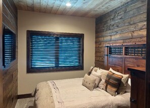 4 bedrooms, free WiFi, bed sheets