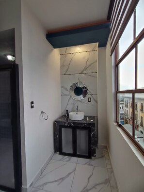 Bathroom - Hotel San Antonio Chavira (Tampico)