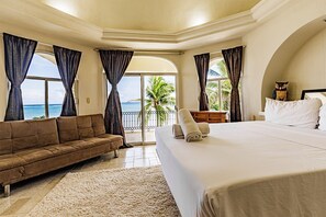 8 bedrooms, free WiFi, bed sheets