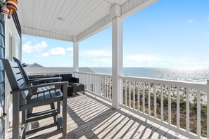 Property grounds - "Whale of a Time" is a 5 Bedrooms, 4 Bathrooms, Oceanfront, Elevator (Oak Island)
