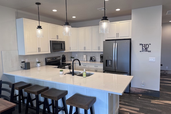 Microones, forn, placa de cuina i rentaplats