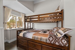 4 habitaciones, wifi gratis y ropa de cama 