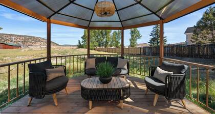 Bunny's Ranch - Sleeps 12, Private Ranch in Big Bear, Pool Table, Ping Pong, Foosball, BBQ