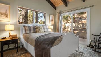 2 habitaciones, escritorio, wifi gratis y ropa de cama