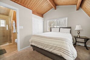 2 Schlafzimmer, Schreibtisch, kostenloses WLAN, Bettwäsche