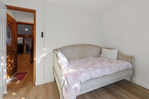 1 chambre, Wi-Fi gratuit, draps fournis