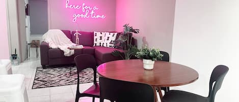 Departamento, 2 habitaciones, con acceso para personas discapacitadas | Comedor