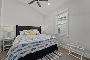 2 bedrooms, free WiFi, bed sheets - 1265 - Sea Pappy's, Charming Corolla Escape | 2 Kings & Pool Access (Corolla)