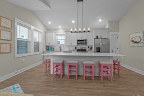 Fridge, microwave, oven, stovetop - 1265 - Sea Pappy's, Charming Corolla Escape | 2 Kings & Pool Access (Corolla)