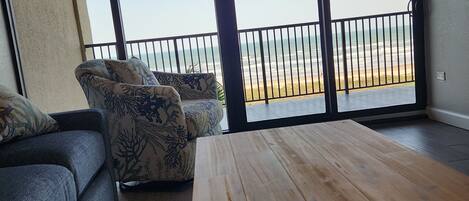 Smart TV, DVD player, ping pong, books