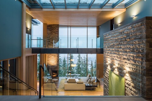 Serenity Estate Kadenwood | Ski-In Out, Hot Tub, Pool Table, Cinema Room