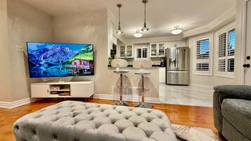 4 chambres, bureau, fer et planche à repasser, Wi-Fi gratuit