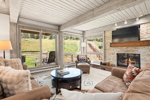 TV, fireplace - Enclave 211 | 2 Bedroom Snowmass Ski-In/Ski-Out Condo w/Shared Pool/Hot Tub/Gym/WiFi (Snowmass Village)