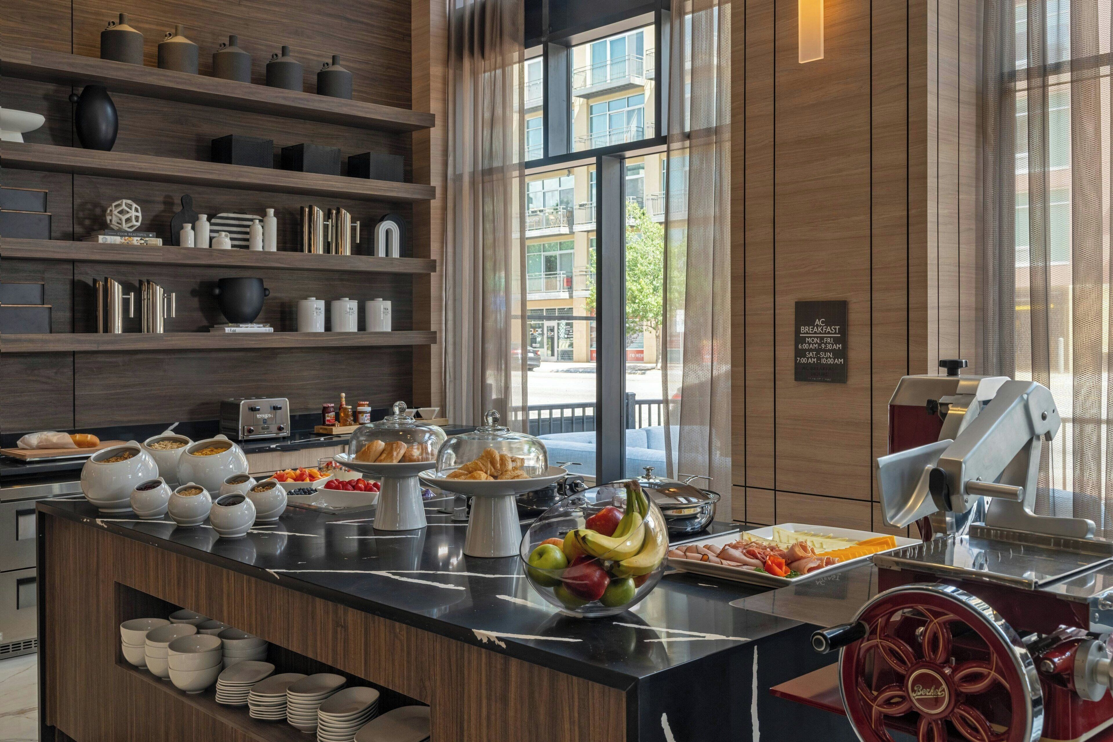 Café da manhã com buffet todos os dias mediante uma taxa
