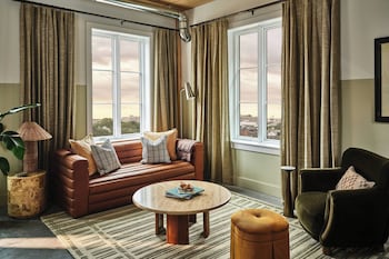 The Ann Savannah, Apartments By Marriott Bonvoy