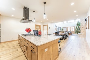 Interior - New barndominium with a theater room, AC, large gourmet kitchen with views (Lava Hot Springs)