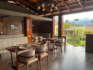 Restaurant - Patate Lodge (Patate)