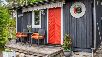 House | Outdoor dining