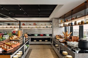 Free daily full breakfast