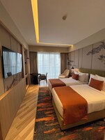 Sábanas de algodón egipcio, ropa de cama de alta calidad y minibar 