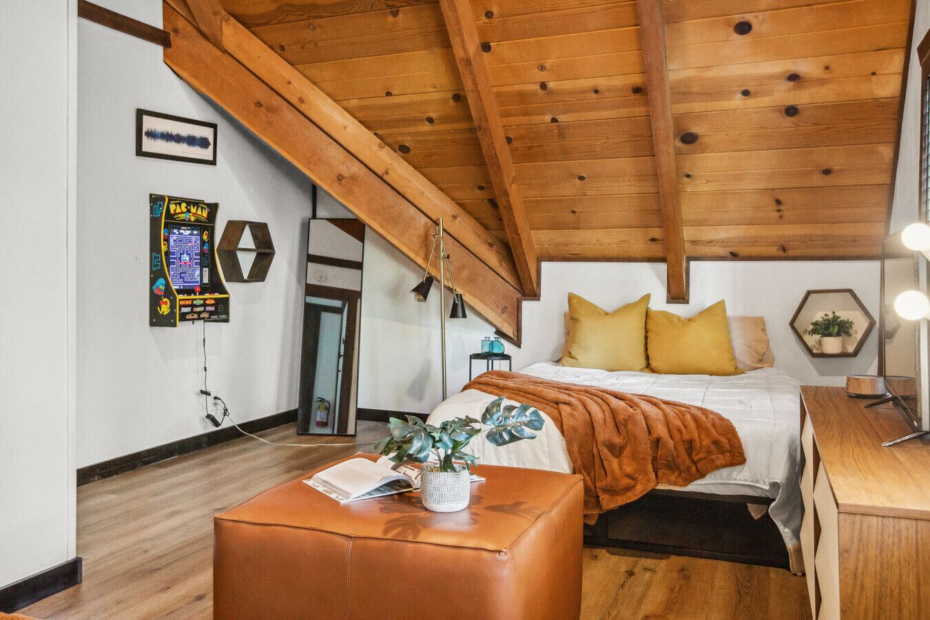 2 間睡房、書桌、可攜式嬰兒床、免費 Wi-Fi