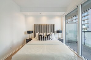 Business Suite, City View - Mövenpick Suites - Downtown Toronto (Toronto)