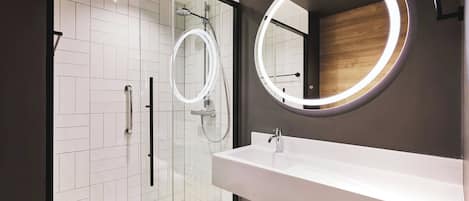 Shower, hair dryer, heated floors, towels