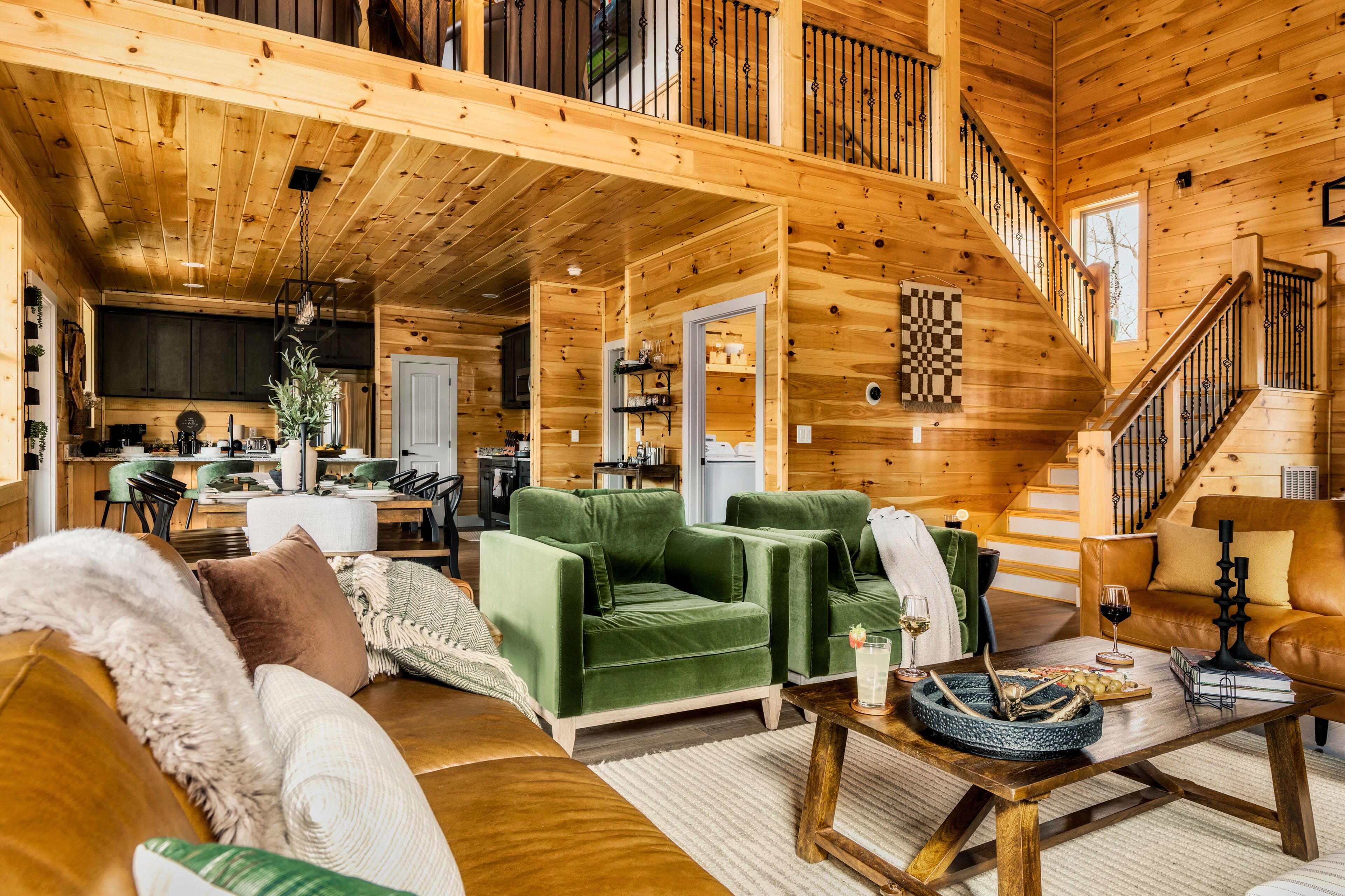 Smart TV, lareira, aparelho de som