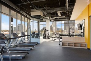 Fitness facility - Blueground | Hyde Park, AC, w/d, nr museum (Chicago)