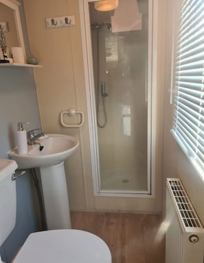 Shower - 3 Bed Caravan - Sleeps 6 - Pets - Parking - Wifi (Borth)