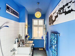 Towels - Regenbogen by Interhome (Berlin)