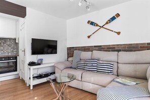 TV, fireplace - La Terraza de Ribadesella - country house in Ribadesella, Northern Spain (Ribadesella)