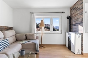 TV, fireplace - La Terraza de Ribadesella - country house in Ribadesella, Northern Spain (Ribadesella)