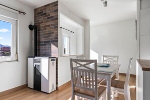 Dining - La Terraza de Ribadesella - country house in Ribadesella, Northern Spain (Ribadesella)