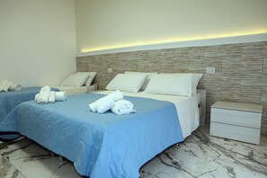 1 habitación, internet y ropa de cama