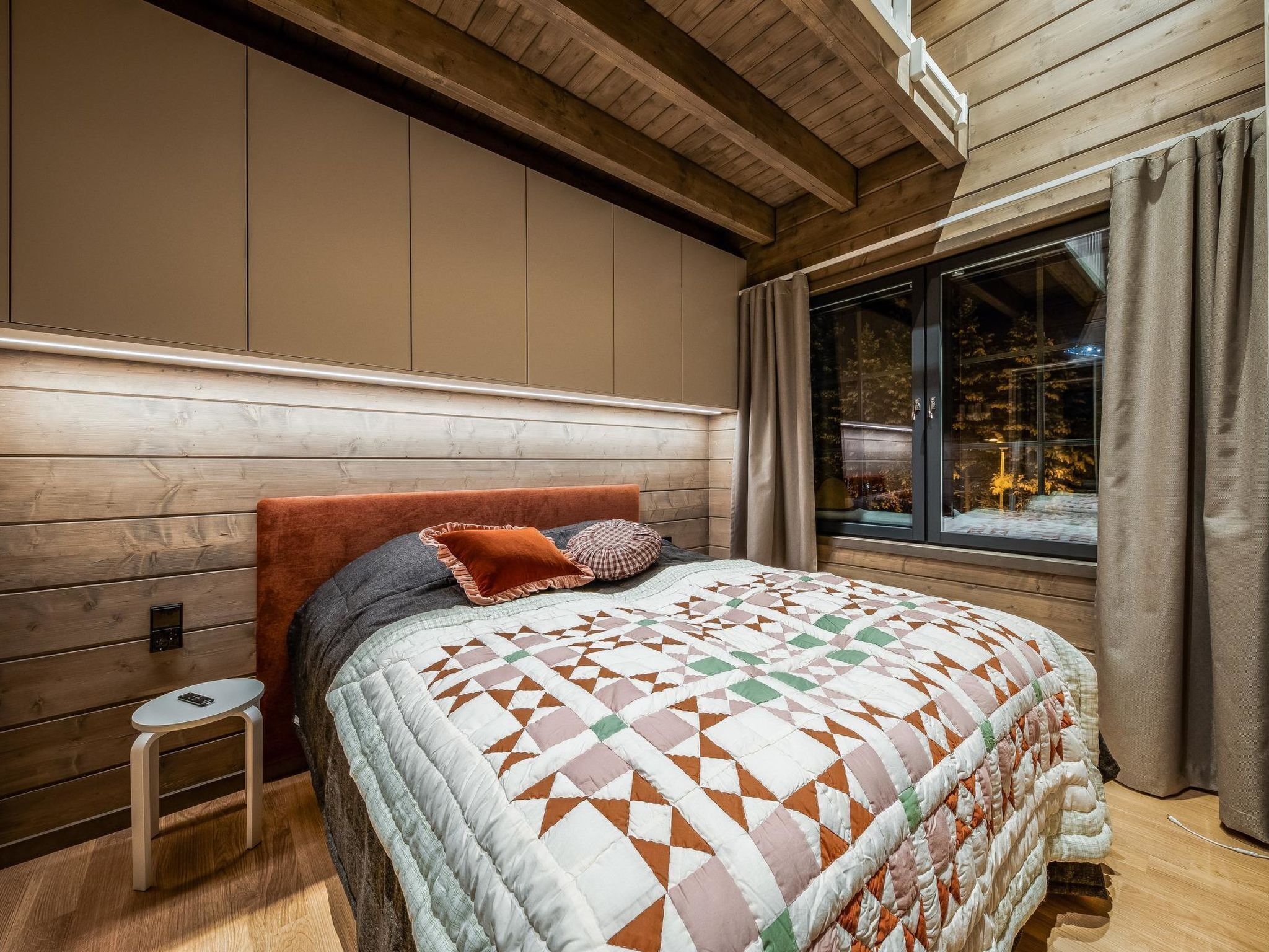 5 Schlafzimmer, Internetzugang