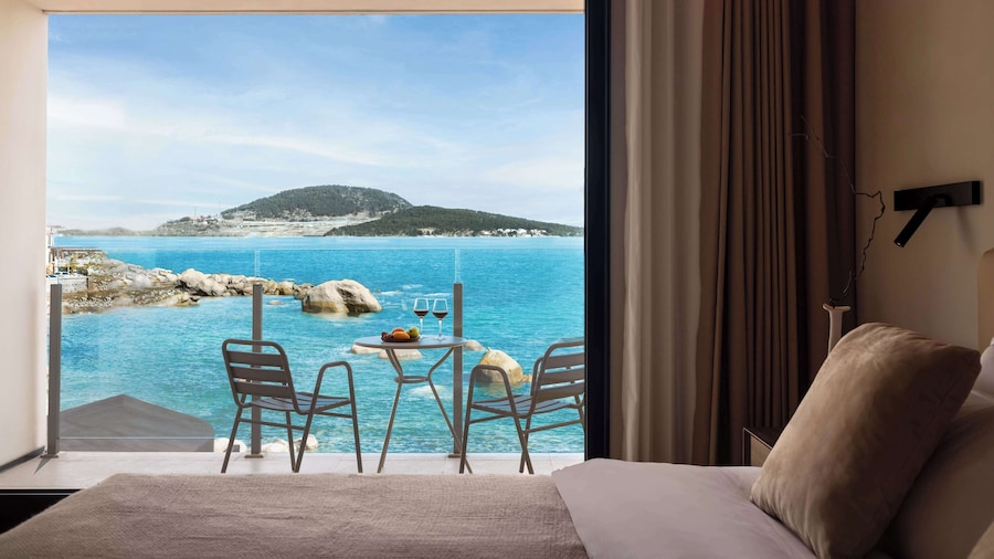 Moya Hotel - Qingdao Laoshan Scenic Area