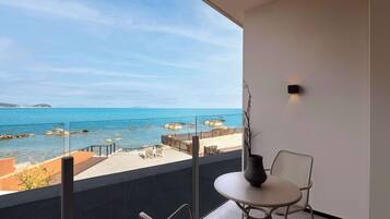 Soundproofing, free cots/infant beds, free WiFi, bed sheets