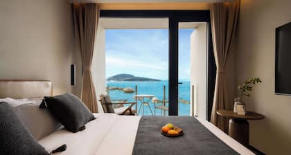 Moya Hotel - Qingdao Laoshan Scenic Area