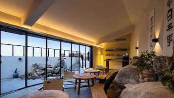 Bar (en la propiedad)