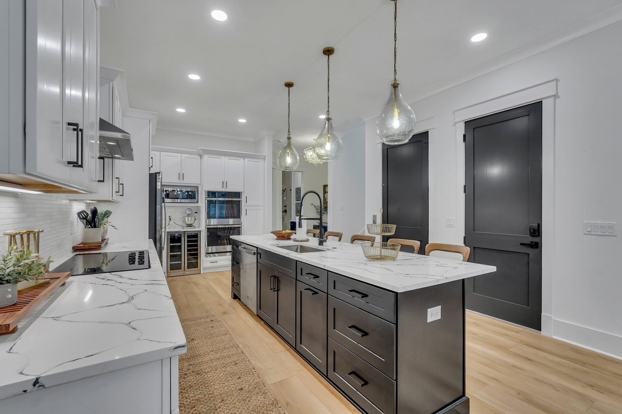 Mikrowelle, Ofen, Herdplatte, Geschirrspüler