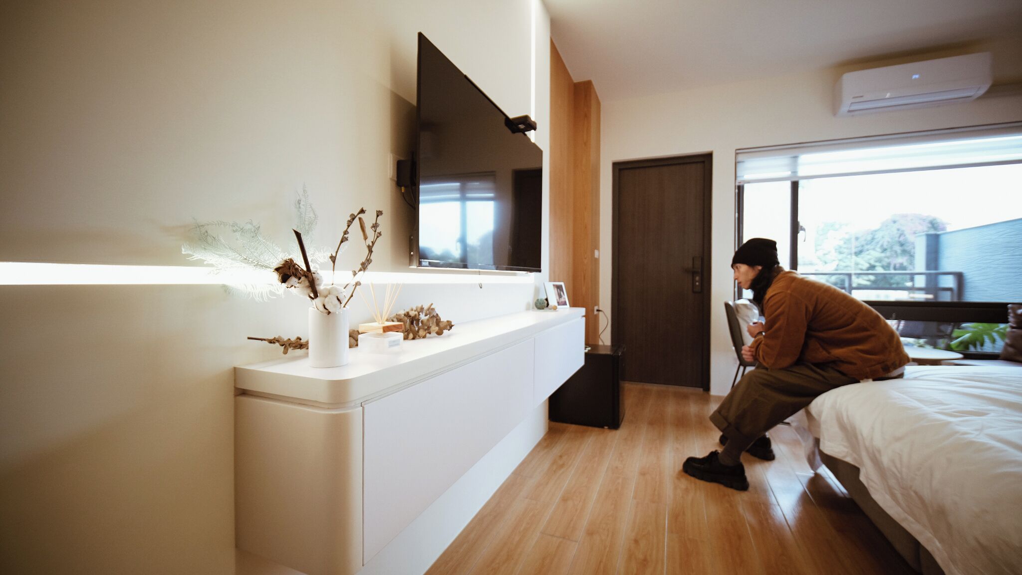 Superior Double Room, 1 Queen Bed, Non Smoking, Balcony | Laptop workspace, free WiFi