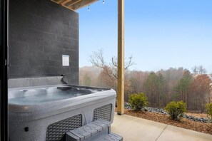 Bain à remous extérieur